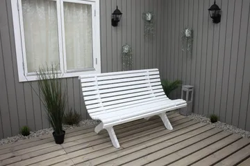 Norvald Hagebenk 140 cm - Hvit - Hagemøbler - Utesofa - Benker
