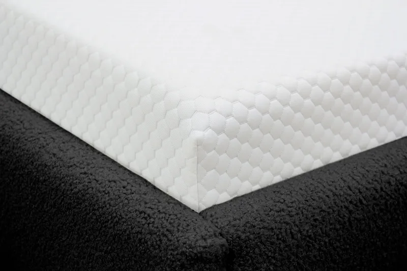 Teddy Komplett Sengpakke Sengeramme med Madrass 140x200 cm - Svart - Møbler - Senger - Komplett sengepakke