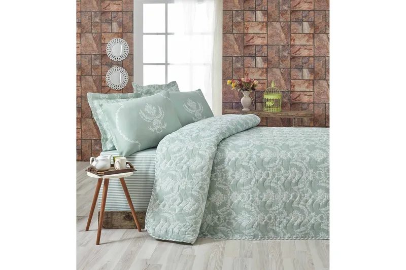 Eponj Home Sengeteppe Dobbelt 200x220+2 Putetrekk Quiltet, Grønn/Hvit