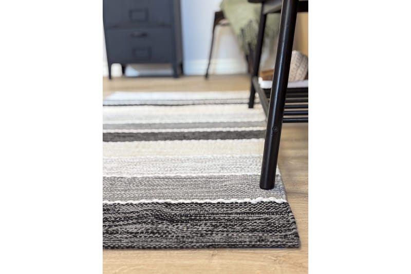 Garnteppe Båstad - 75x150 cm, Svart - Tekstiler - Tepper & Matter - Moderne tepper - Bomullstepper