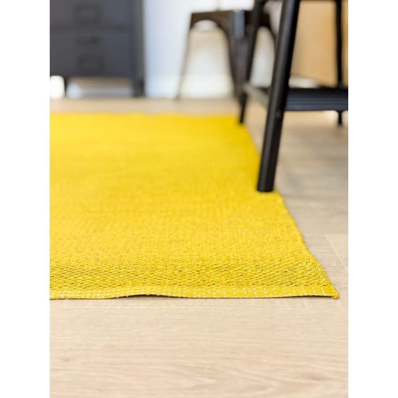 Plastteppe Hilma Plain - 150x220 cm, Gul - Tekstiler - Tepper & Matter - Moderne tepper - Wiltontepper
